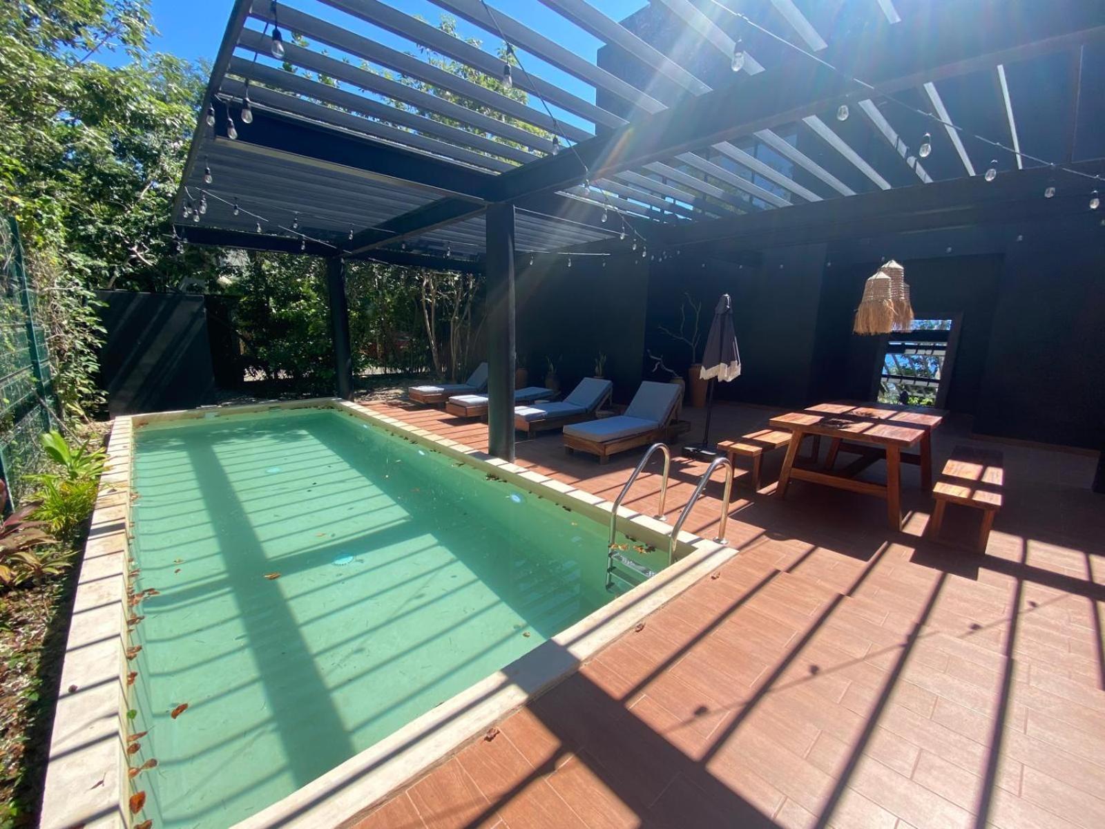 Quiet 4br Townhouse With Private Pool, Roof, Patio * Tulum
